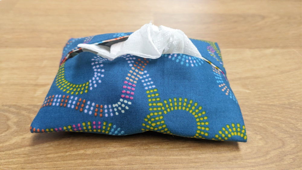 5 Minute Travel Tissue Holder - pdf tutorial