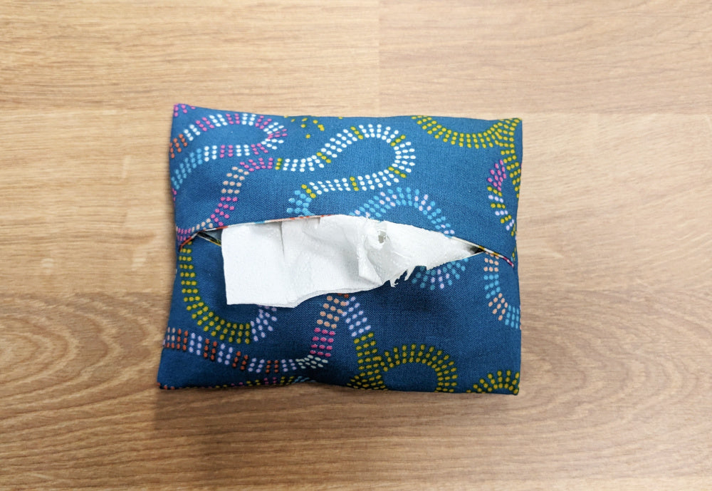 5 Minute Travel Tissue Holder - pdf tutorial